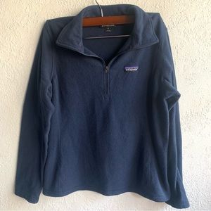 PATAGONIA medium navy blue sweater